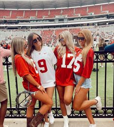 Nfl Game Outfit Woman, Gameday Outfit Alabama, Nfl Game Outfit, Bama Gameday Outfit, Alabama Sorority, Alabama Gameday Outfit, Future University, Bama Gameday, Group Shoot