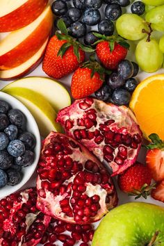 This image shows cut up fruit on display such as pomegranate, apples, oranges, strawberries and blueberries Freezer Pops, Organic Orange Juice, Blueberry Pomegranate, Lemon Juice Water, Beach Picnics, Orange Juice Concentrate, Clean Label, Organic Blueberries, Dance Parties