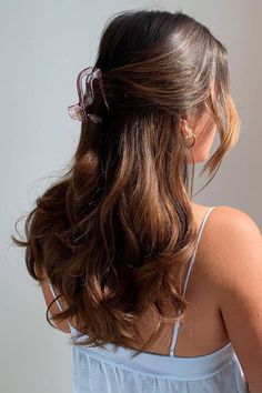 Brunette Balayage, Winter Pins, Autumn Ideas, Clip Hairstyles, Peinados Fáciles Para Cabello Corto, Hair Updo, Prom Hairstyles, Honey Blonde