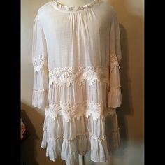 Women’s Size Medium New With Tags Ivory Color Tunic/Top Tropical Print Top, Long Sleeve Ruffle Top, Cos Tops, White Tunic Tops, White Tunic, Fashion Bug, Black Tunic, Boho Tunics, Embroidered Tunic