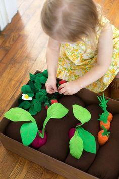 Aktivitas Montessori, Baby Diy, Garden Boxes, Handmade Holiday, Diy Baby, Baby Crafts, Felt Diy