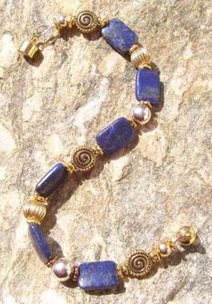 Blue Lapis Lazuli Gemstone Vermeil SS GF Bead Bracelet Jewelry-Looks like one my friend mad m Lapiz Lazuli Jewelry, Craft Displays, Beading Jewelry Ideas, Choker Necklace Designs, Crafts Beads, Beading Inspiration, Lapis Lazuli Jewelry, Bracelets Ideas, Lapis Lazuli Beads