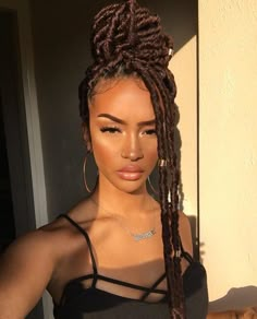 Hairstyles For Vacation, Wig Snatched, Faux Locs Styles, Trendy We Fryzurach, Braids Styling, Twisted Hair, Quiff Hairstyles, Locs Crochet