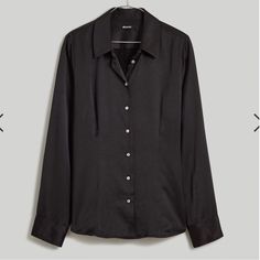 Madewell Button Up Shirt In Satin Black Long Sleeve Women's Size 6 Brand New In Tags. Retails:$88. Item Nn947/ Color True Black. "Coming In A Shiny Satin Woven With Eco-Friendly Lenzing Ecovero Viscose Fibers, This Shirt Is Darted For A Body-Skimming Fit. Featuring A Point Collar, Long Sleeves And Buttons All Down The Front, It'll Be Your Go-To Holiday Party Piece." Regular Fit / Hip Length: Designed To Hit At High Hip Or Below; Tuckable. 27” Long / 20” Pit To Pit/30” Shoulder To Arm Hem. 57% Po Madewell Shirts, Satin Shirt, Madewell Denim, Wrap Blouse, Viscose Fabric, Striped Blouse, Black Satin, Holiday Party, Black Long Sleeve