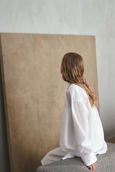 Kinfolk Style Fashion, Kinfolk Photography, Kinfolk Aesthetic, Artist Portrait Photography, Art Studio Photography, Soft Minimalist Aesthetic, Kinfolk Style, Artist Photoshoot