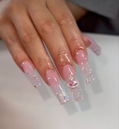 Clear Acrylic Nails Y2k, Graduation Pictures Nails, Gem Birthday Nails, Ring Ceremony Nails, Birthday Nail Set Ideas Medium, Extra Long Acrylic Nails Bling, Cute Bling Nails, Charm Acrylic Nails, Glitter Nails With Rhinestones