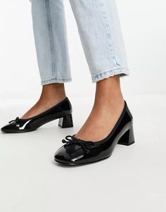 ASOS DESIGN Steffie bow detail mid heeled shoes in black | ASOS Classy Work Shoes, Business Casual Work Shoes, Smart Shoes Women, Womens Office Shoes, Everyday Heels Casual, Womens Business Shoes, Business Professional Shoes Women, Sixth Form Shoes, Work Heels Office Wear