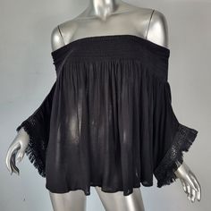 Nwt~Mud Pie~S/M~Black Off The Shoulder Fringe Cover Up Blouse Top Tunic Peasant~Dolmen Sleeves. Size Small/Medium. Stunning On. Can Be Worn On Or Off The Shoulder. Peasant Blouse Pattern, Peasant Blouses Pattern, Twilight Dr, Hippie Aesthetic, Pie Tops, Oversized Tops, Daisy Jones, Tunic Pattern, Printed Sleeveless Top