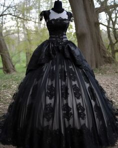 Drawtober 2023, Black Victorian Dress, Vamp Dress, Vamp Goth, Goth Wedding Dresses, Steampunk Wedding Dress, Teen Jackets, Gothic Victorian Dresses, Victorian Era Dresses