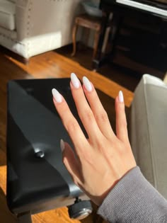 White Sns Nails Almond, Funny Bunny Almond Shape Nails, White Medium Almond Nails, Milk White Acrylic Nails Almond, Almond Nails Marshmellow, Medium Almond White Nails, Long Oval White Nails, Egg Shaped Nails, Milky White Almond Shape Nails