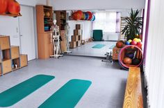 Physical Therapy Student, Clinic Design, Therapy Room, Salon Interior Design, Understairs Storage