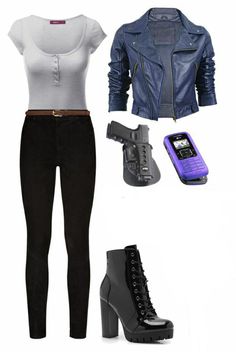 Fbi Outfits For Women, Fbi Agent Outfit, Badass Outfits For Women, Spy Outfit Women, Hope Outfits, Detective Outfit, Spy Outfit, Badass Outfit, Lucas Scott