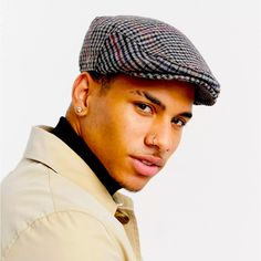 Like New Never Used Asos Newsboy Cap. Tweed Cap With Paisley Satin Like Interior Lining. One Size Perfect Condition And Perfect For The Fall Season. Casual Plaid Flat Cap, Casual Tweed Hat With Curved Brim, Multicolor Flat Cap Baseball Cap Casual Style, Casual Winter Hat With Herringbone Pattern, Multicolor Flat Cap For Fall, Casual Brimmed Hat With Herringbone Pattern, Casual Tweed Hats For Fall, Tweed Cap, Newsboy Cap