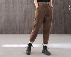 Winter solid color thick warm corduroy casual pants, long plus velvet high waist women's pants, elastic waist warm pants,Brown long pants #straight #PalazzoPants #LoosePantsElephant #StraightPants #HaremPants #BoyfriendPants #BohoPants #LoosePantsWomen #WideLegPants #PureAutumnTrousers Cotton Casual Pants, Women Jogger Pants, Boyfriend Pants, Cashmere Pants, Warm Pants, Pants Brown, Pants Elastic Waist, Winter Stil, Long Trousers