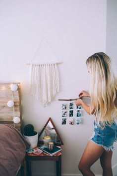 I like this ** DIY Summer time Room Decor impressed by Pinterest! + Room Makeover Urban Outfitters Room, Young Room, Summer Room Decor, Aspyn Ovard, College Dorm Room Decor, Tumblr Rooms, Cute Dorm Rooms, Room Goals