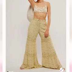 Free People Emmaline Teired Alined Pants Color Combo Ssge Pants Large, Floral Pants, Free People Pants, Color Combo, Pants Color, Printed Pants, Pull On Pants, Small Waist, Dress Details