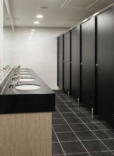 Black toilet cubicles Office Bathroom Design Small Spaces, Modern School Bathroom, School Washroom Design, Public Toilet Design Ideas, School Toilet Design, Commercial Toilet Design, Public Bathroom Aesthetic, Toilet Cubicle Design, Public Toilet Interior