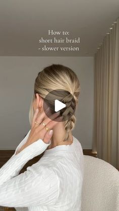 Amanda Sand on Instagram: "As requested, here’s a slow version of the dragon braid on short hair. I hope the text is understandable 😂🩷" Braiding Medium Length Hair, Short Hair Half Up Styles, How To Braid Your Own Short Hair, Braiding For Short Hair, Braid For Short Hair Easy, Dragon Braid Short Hair, Braid In Short Hair, French Braids For Short Hair, Night Out Hairstyles For Short Hair