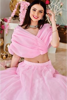 Pink Organza Lehenga, Pleated Lehenga, Pink Dress Outfits, Organza Lehenga, Designer Skirts, Organza Skirt