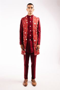 Maroon long line bundi with floral print. Paired with a plain kurta and matching pant. - Aza Fashions Plain Kurta, Nehru Jacket, Nehru Jackets, Cotton Kurta, Kurta Set, Full Sleeves, Aza Fashion, Long A Line, Floral Print