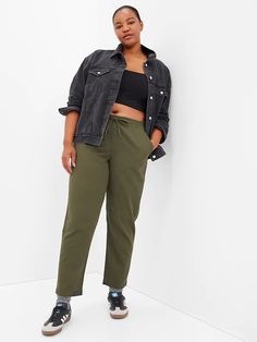 Easy Straight Pull-On Pants With Washwell | Gap Factory Khaki Green Pants Outfit, Pull On Pants Outfit, Green Pants Outfit, Army Jacket, Twill Weave, Pants Outfits, Famous Fashion, Green Pants, Plus Sized