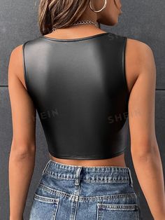 Style:Casual \nHem Shaped:Asymmetrical \nNeckline:Square Neck \nType:Tank \nColor:Black \nPattern Type:Plain \nLength:Crop \nFit Type:Slim Fit \nFabric:Slight Stretch \nMaterial:PU Leather \nComposition:93% Polyester \nComposition:7% Elastane \nCare Instructions:Machine wash, do not dry clean \nSheer:No \n Women Tank Tops, Tank Top Cami, Asymmetrical Hem, Asymmetric Hem, Square Neck, Tank Tops Women, Pu Leather, Style Casual, Dry Clean