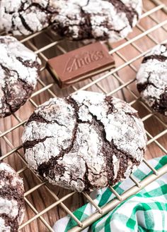 chocolate crinkle cookies cooling on a wire rack