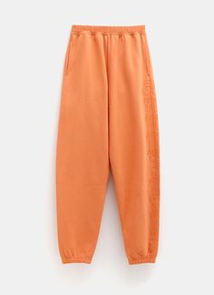 Reflective Column Sweatpant Portugal Fits, Orange Sweatpants, Unisex Sweatpants, Hand Makeup, Sneaker Jewelry, Vestidos Vintage, Beauty Body, Cool Socks, Drawstring Waistband