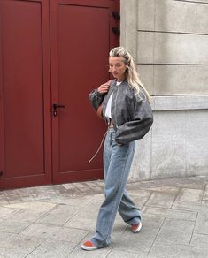 La Street Style, Fashion Bella, Working Out Outfits, Work Fits, Casual Indian Fashion, Baggy Style, Spring Fits, Just Style, London Street Style