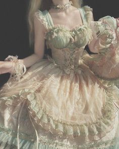 Royal Aesthetic Princess Dress, Aesthetic Princess Dress, Fairy Tale Wedding Dress, Pretty Wedding Dresses, Old Fashion Dresses, Royal Dresses, Old Dresses, Medieval Dress