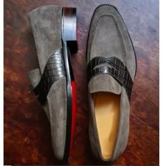 Introducing our Handmade Two Tone Suede Moccasins Loafer Shoes for Men, the perfect addition to your wardrobe for any dressy occasion. These Gray Suede Dress Shoes are meticulously crafted with attention to detail and made from high-quality suede leather, ensuring both style and durability. Key Features: 1. Premium Material: These dress shoes are made from luxurious suede leather, known for its softness and durability. The upper is crafted from suede and leather, providing a sophisticated and elegant look. 2. Soft Calf Leather Lining: The interior of these moccasins is lined with soft calf leather, offering a comfortable and breathable experience throughout the day. Say goodbye to sweaty and uncomfortable feet. 3. Genuine Leather Sole: The sole of these loafers is made from genuine leather Slip On Shoes Men, Suede Dress Shoes, Moccasins Mens, Good Year, Suede Moccasins, Brogue Shoes, Suede Dress, Penny Loafer, Leather Shoes Men