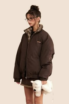 Winter Jacket Aesthetic, Puffer Jacket Aesthetic, Women Jackets Winter, Penthouse Aesthetic, Winter Inspo Outfits, Jacket Aesthetic, Cold Weather Clothes, Winter Jacket Outfits, Winter Coat Outfits