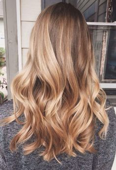 Golden Blonde Hair Color, Ombre Hairstyles, Honey Blonde Hair Color, Brunette Ombre, Golden Blonde Hair, Strawberry Blonde Hair