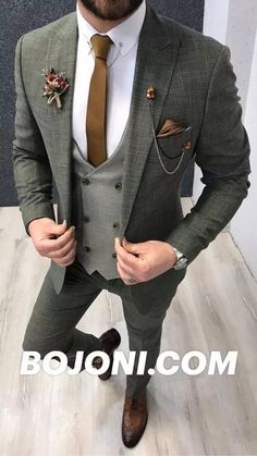 Wedding Suit Ideas, Wedding Groomsmen Attire, Mens Wedding Attire, Groom Wedding Attire, Wedding Suits Groom, Dress Suits For Men, Designer Suits For Men, Wedding Groomsmen, Groomsmen Suits