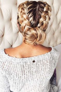 Christmas Party Braid Hairstyles ★ See more: http://glaminati.com/christmas-party-braid-hairstyles/ Sleek Updo, Two Braids, Christmas Hairstyles, Peinados Fáciles Para Cabello Corto, Cool Braids, Festival Hair, Braided Bun