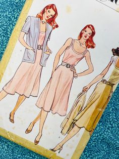 two women's dresses are shown on the sewing pattern