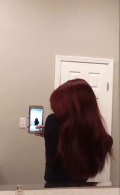 Dark With Red Hair, Very Dark Red Hair Color, Dark Cherry Red Hair Aesthetic, Red Crimson Hair, Dark Crimson Hair, Dark Res Hair, Girl With Red Hair Aesthetic, Colors To Die Your Hair, Dark Red Things