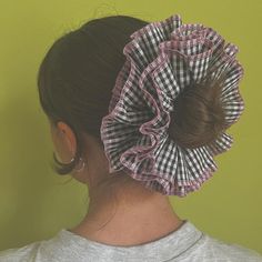 🍒🍒BIG HEATHER RUFFLE PUFF SCRUNCHIE 🍒🍒 🎀🎀🎀SUPER... - Depop How To Make Big Scrunchies, Big Scrunchy Hairstyle, Big Hair Scrunchie, Ruffle Scrunchie Diy, Diy Big Scrunchie, Big Scrunchies Diy, Good Squish Scrunchie, Huge Scrunchies, Big Scrunchies Hairstyles