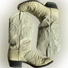 New Boot Goofin’ Size 8.5 Not Sure If It’s Men Or Women’s But I’m An 8.5 And Wear Them! New Boot Goofin, Tony Lama, Moto Boots, Cowboy Boots, Cowboy, Women Shoes, Cream, Boots, Women Shopping