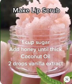 Easy Diy Skin Care Recipes, Diy Scrubs, Scrub Homemade, Obličejové Masky, Diy Sugar Scrub Recipe, Diy Body Scrub Recipes, Lip Scrub Recipe, Scrub Diy, Body Scrub Recipe