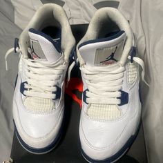 Good Condition Minor Use Air Jordan 4 Sports Shoes With White Sole, White Air Jordan 4 With Boost Midsole, Air Jordan 4 Low-top White Sole Synthetic, Air Jordan 4 Cushioned For Light Sports, Air Jordan 4 Cushioned Footbed For Light Sports, Air Jordan 4 Synthetic For Light Sports, Air Jordan 4 High-top Synthetic Sneakers, Air Jordan 4 White Sole High-top Synthetic, Air Jordan 4 High-top With White Sole