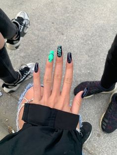 Acrylic Mexican Nails, Coffin Grunge Nails, Nails Acrylic No Design, Grunge Nails Coffin, Summer Gel Nails Ideas Almond, Mail Ideas 2023, Simple Edgy Nails Short, Acrylic Nails Designs Coffin, Edgy Nails Acrylic Grunge