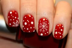 Nails In Nippon: 12 Days Of Christmas Nail Challenge: Day 1 Red Nails Pale Blue Nails, Nail Art Noel, Christmas Manicure, Snowflake Nails, Thanksgiving Nails, Xmas Nails, Christmas Nail Designs