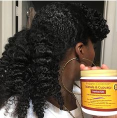 Moisturizer For Dry Hair, Moisturize Dry Hair, Hair Moisturizer, Hair Porosity, Black Hair Care, Brittle Hair, Natural Hair Tips, Hair Growth Tips, Silk Hair