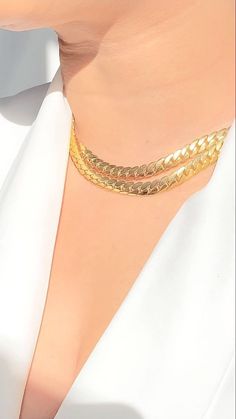 Stainless Steel Gold Thin Cuban Link Choker 16in ( Please measure neck area before purchasing/ all sales are FINAL ) Each Necklace is Sold Separately. Stack Necklaces, Cuban Link Choker, Cuban Choker, Hot Necklaces, Cuban Necklace, Expensive Jewelry Luxury, Choker Gold, Rainbow Jewelry, Silver Choker