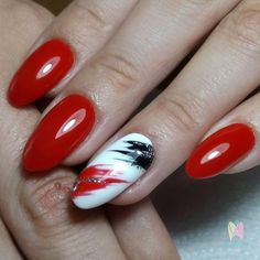 Winter Nails Red, Simple Toe Nails, Red Nail Art Designs, Unghie Sfumate, Red Nail Art, Red Nail Designs, Nails Red, White Nail, Floral Nails