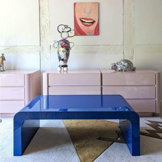 Extra large postmodern deep blue lacquered waterfall coffee table, USA 1980s. In great condition, and such an excellent vibrant colour.  Hard to find this style of table these days. Postmodern Tv Stand, Diy Vintage Coffee Table, Post Modern Console Table, Furniture Design Mood Board, Bright Coffee Table, Funky Coffee Table, Memphis Decor, Colour Pop Interior, Funky Coffee Tables