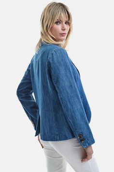 Bring a touch of luxury to your summer wardrobe with the One Button Denim Jacket from James Lakeland's luxury collection. This must-have jacket is not only a summer essential but also a fashionable piece that will elevate any outfit. With its light and stylish design, you'll look great and feel comfortable no matter where you go. The single button closure and two front pockets make it practical, too. Don't miss out on this timeless and effortless addition to your wardrobe and elevate your style with James Lakeland. Denim Jacket Short, Blazer Jackets For Women, Summer Essential, Women's Coats & Jackets, Fine Fabric, Independent Designers Fashion, Fashion Face, Summer Essentials, Luxury Outfits