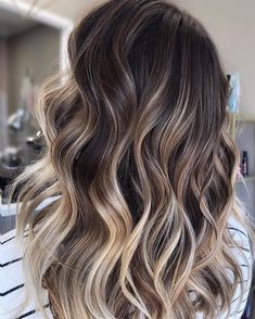 Balayage Medium, Hairstyles Balayage, Medium Haircut, Blonde Shades, Blonde Ombre Balayage, Medium To Long Hair, Brunette Ombre, Balayage Hairstyles