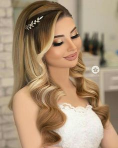 Braid Hair Style, Bridal Hair Down, Classic Wedding Hair, Bridal Hair Buns, Elegant Wedding Hair, Front Hair Styles, Wedding Hair Inspiration, Princess Hairstyles